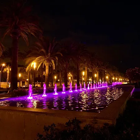 Tomnok アパート サロウ
