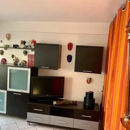 Apartment Salouru